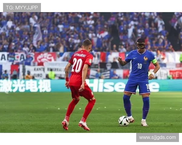 范戴克领衔荷兰后防线 欧洲杯备战状态持续提升