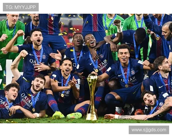 巴黎圣日耳曼年轻化阵容下稳定性承压,输出波动对争冠形势产生影响 巴黎圣日耳曼年轻化阵容下稳定性承压,输出波动对争冠形势产生影响