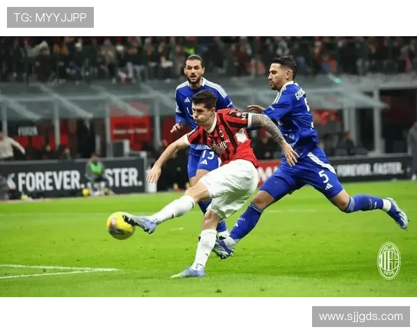 AC米兰越踢越青春，关键战表现波动对赛季争冠形势产生影响