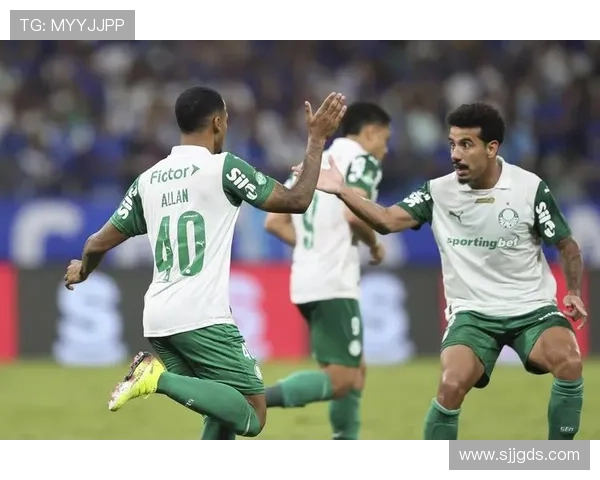 多特蒙德比赛节奏一加快便失控,攻防转换稳定性面临考验 多特蒙德比赛节奏一加快便失控,攻防转换稳定性面临考验