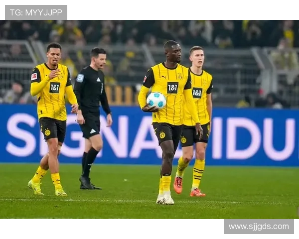 多特蒙德:阵容潜力虽在,关键战稳定性面临考验 多特蒙德:阵容潜力虽在,关键战稳定性面临考验